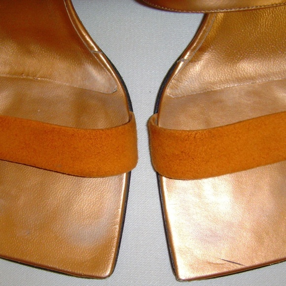 Monica by Magli Orange Metallic and Suede Strappy Heels 7.0 - Picture 12 of 14
